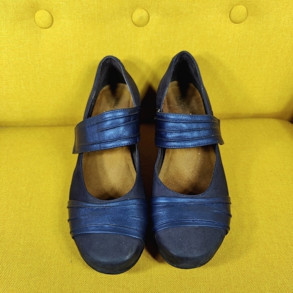 NAOT Attitude Women's Mary Jane Pump Block Heel Navy Leather Shoe Size 7-7.5 - Picture 2 of 9